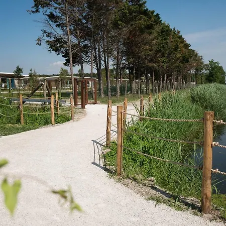 Hotel Lino Delle Fate Eco 4*