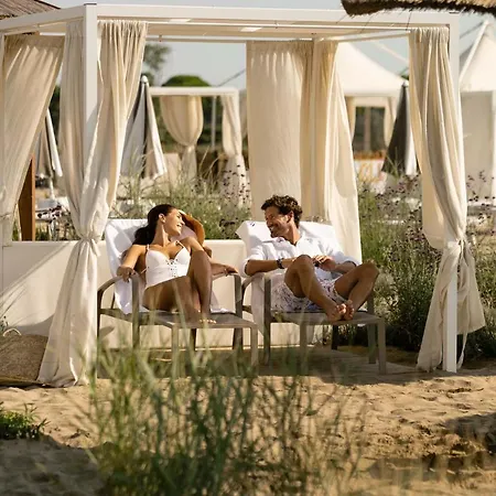 Hotel Lino Delle Fate Eco 4*