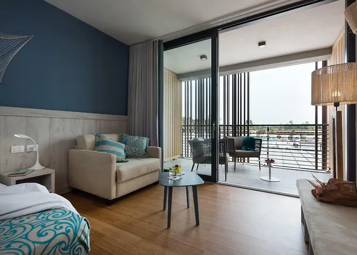 Hotel Lino Delle Fate Eco 4*